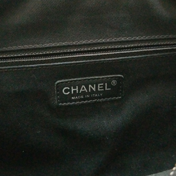 SOLD CHANEL Jumbo Grey/Black Easy Flap - Picture 5 of 8